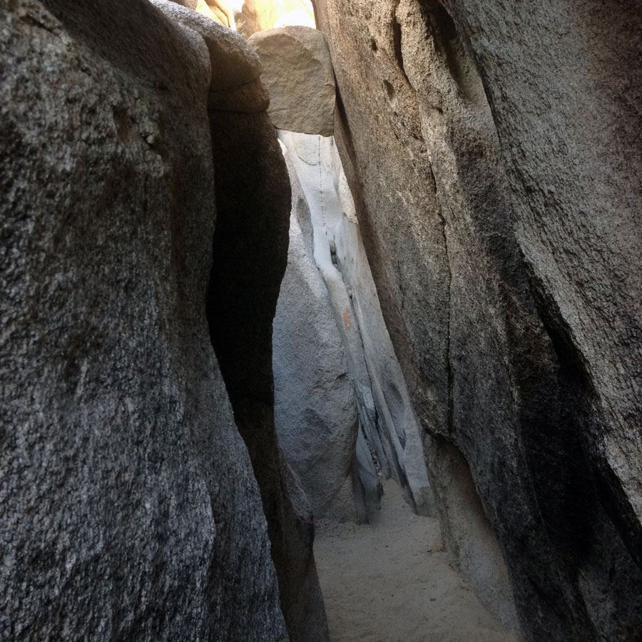 Mini slot canyon